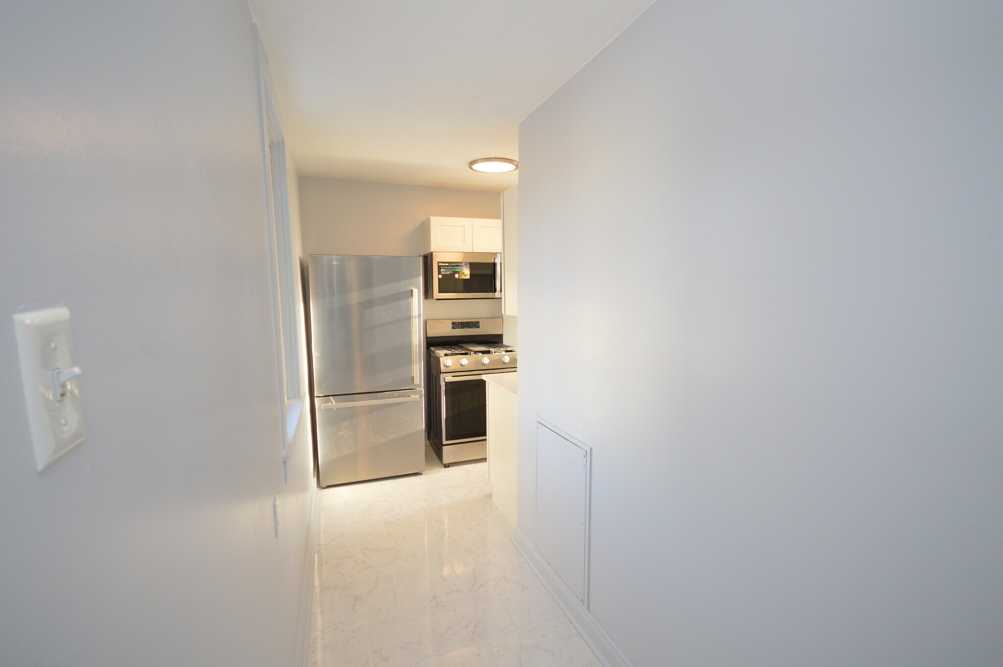 Building Photo - 113 Meade Ave