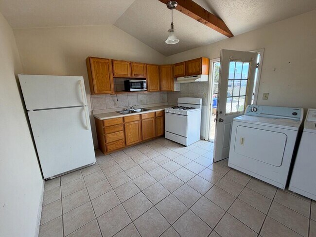 Building Photo - 313 McKnight Ave NE