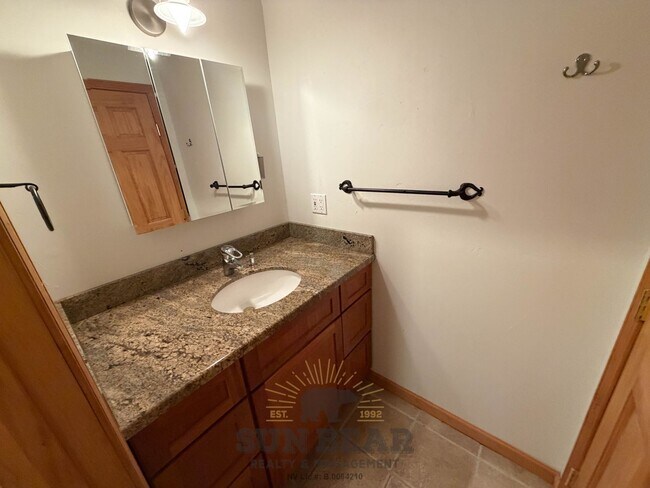 Building Photo - 598 Lariat Cir