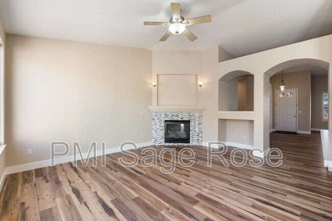 Building Photo - 4276 Talladega Dr