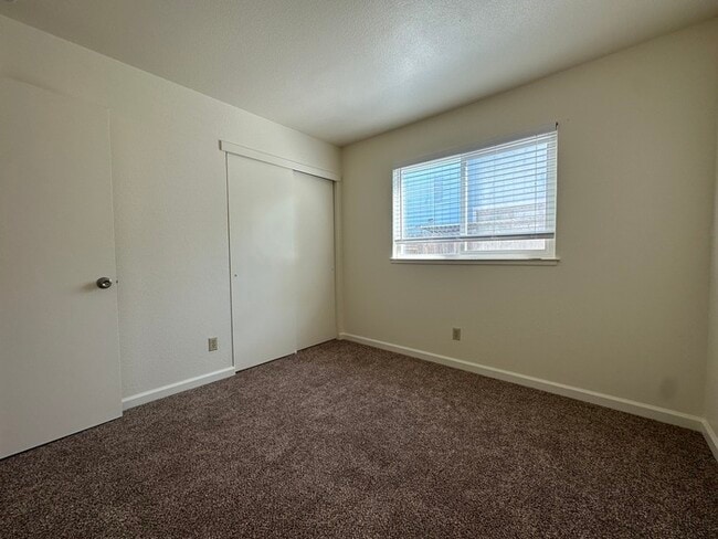Building Photo - 8613 Tiogawoods Dr