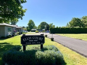 Building Photo - 1421-1421 Park Ave NE