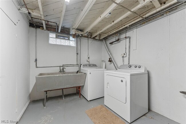 Building Photo - 602 Huntmere Dr