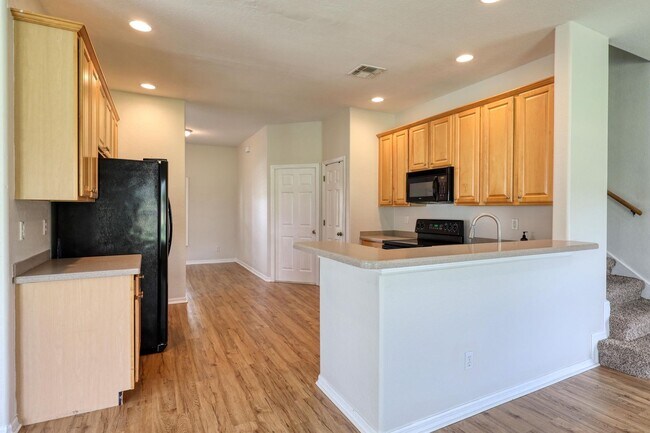 Building Photo - January Special offer 50% off First Month'...