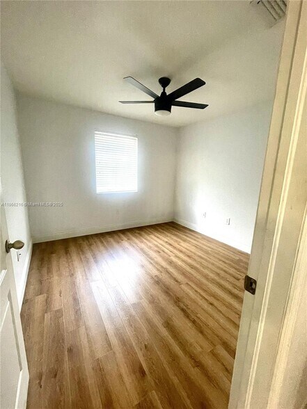 Building Photo - 3840 SW 169th Ter