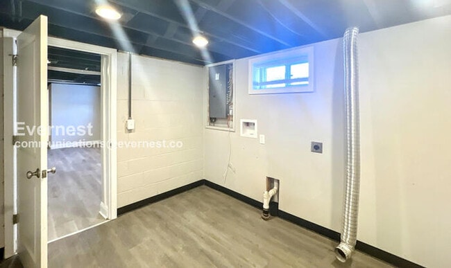 Building Photo - 7624 Nall Ave