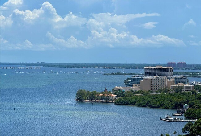 Building Photo - 2475 Brickell Ave