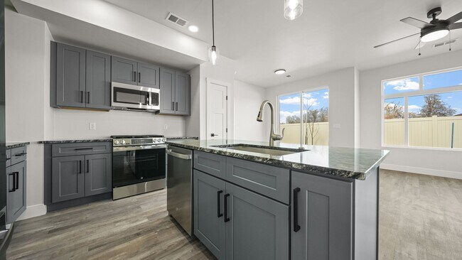 Building Photo - 1107 Mee Cyn Cir
