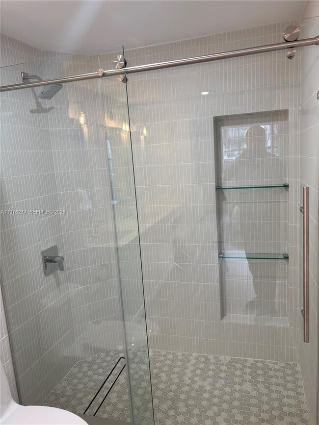 Building Photo - 6700 NW 114th Ave