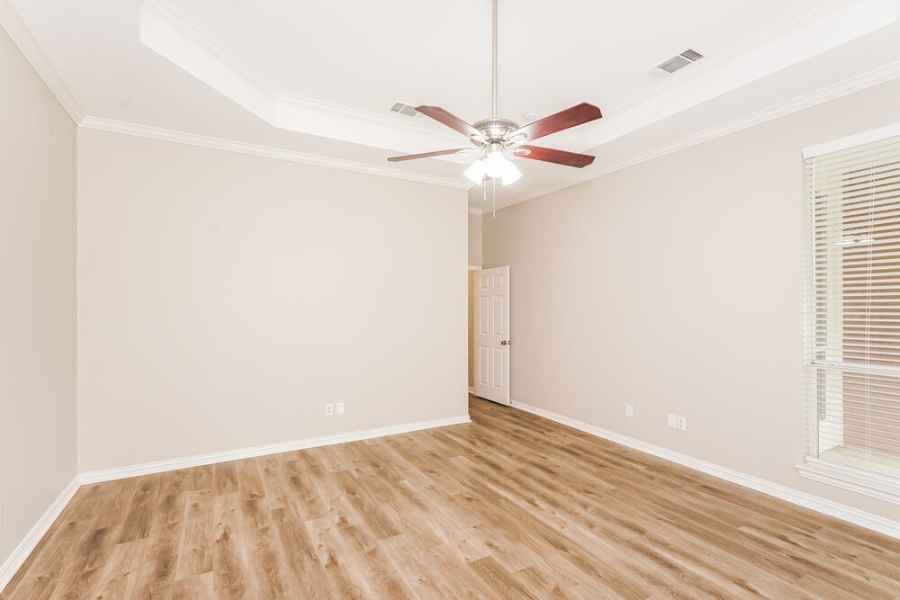 Building Photo - 708 St Johns Dr