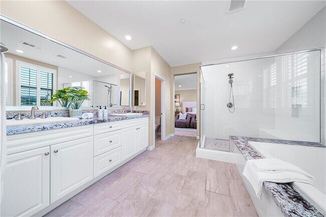 Building Photo - 111 Spoke