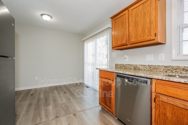 Building Photo - 4208 Princeton Ave