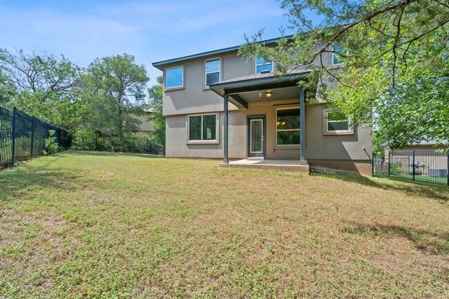 Building Photo - 307 Parkside Dr