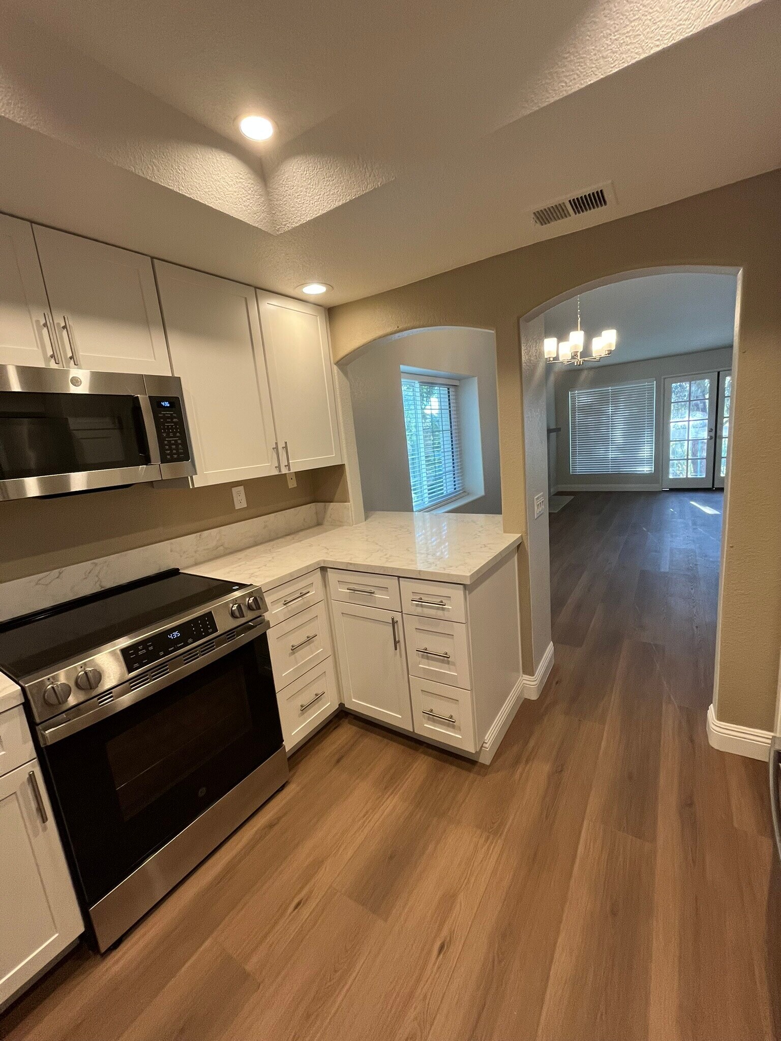 Building Photo - 16274 Avenida Venusto