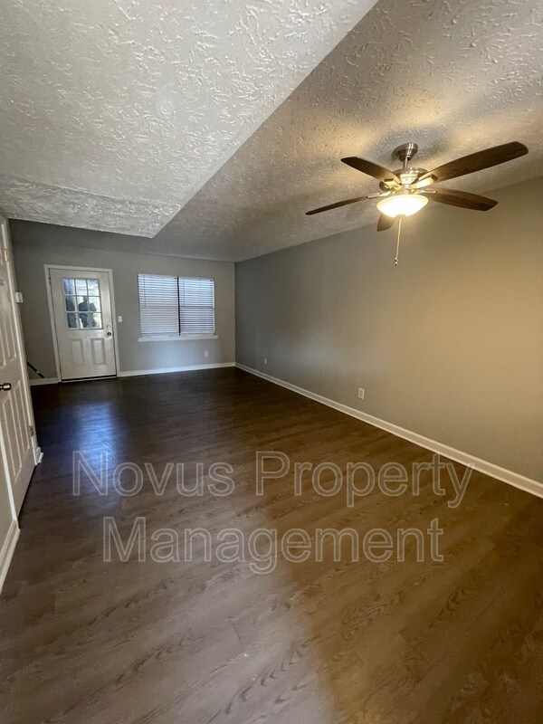 Building Photo - 763 South St