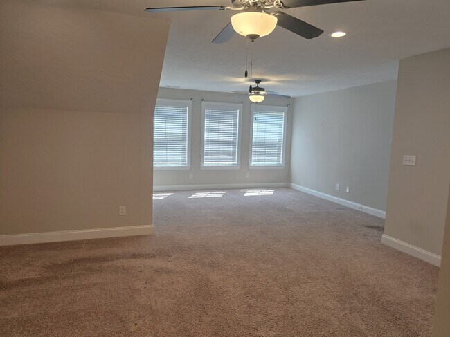 Building Photo - 7510 Paisley Cir