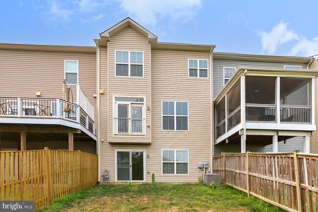 Building Photo - 42626 Beckett Terrace