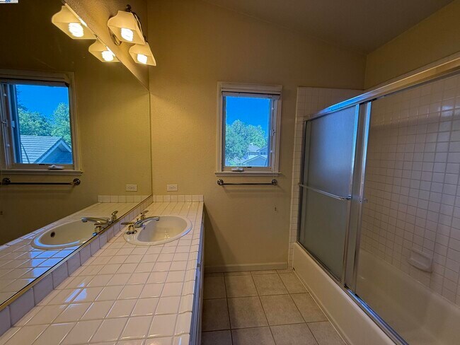 Building Photo - 7879 Cypress Creek Ct