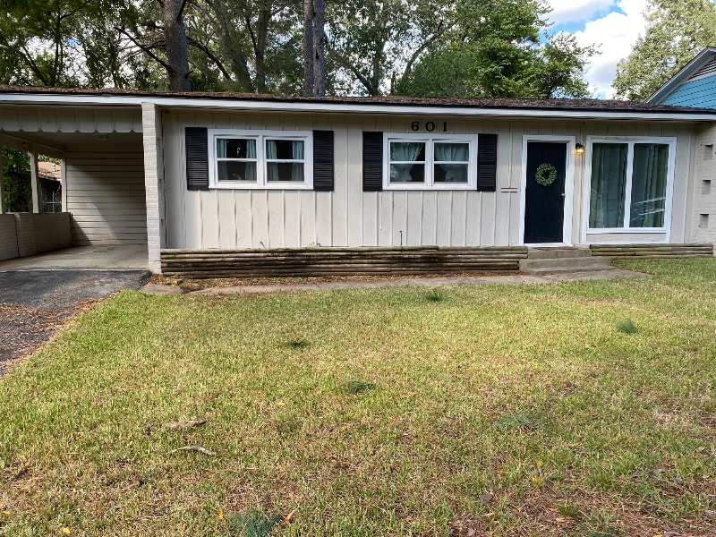 Building Photo - 601 Turner St