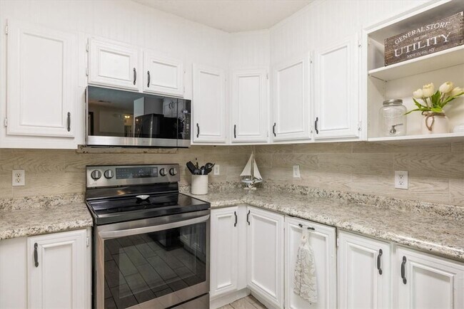 Building Photo - 8795 101st Ct