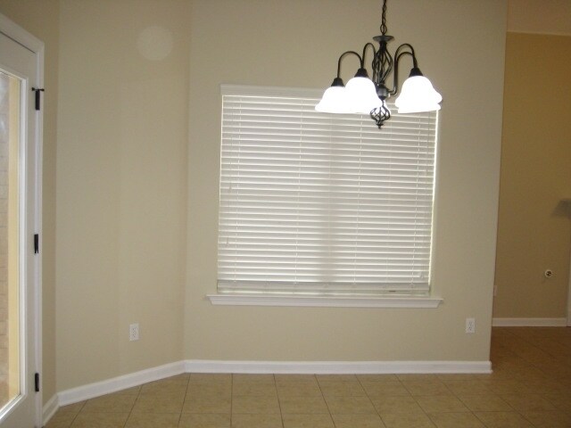 Building Photo - 7835 Pips Ridge Ln