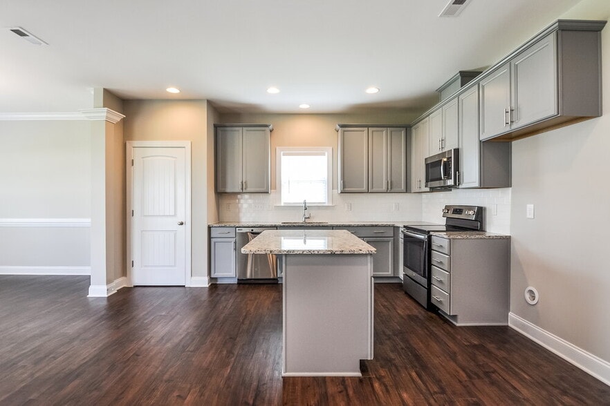 Building Photo - 44 Jonalker Ct