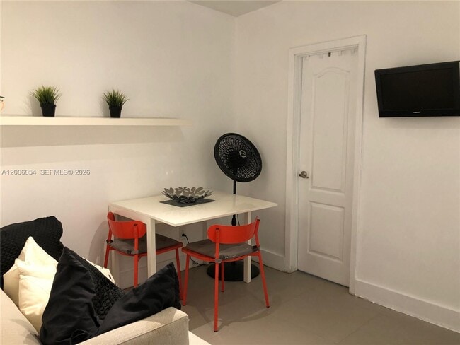 Building Photo - 911 Meridian Ave