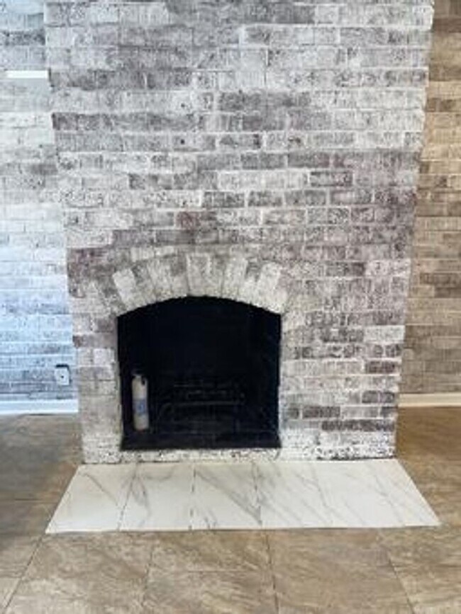 Building Photo - Georgetown Waterfront Home!