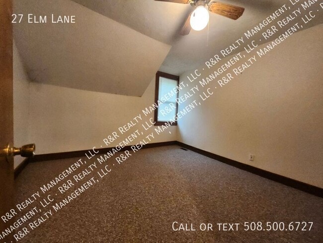 Building Photo - 27 Elm Ln