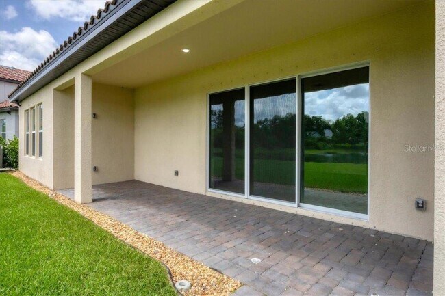 Building Photo - 7228 Great Egret Blvd