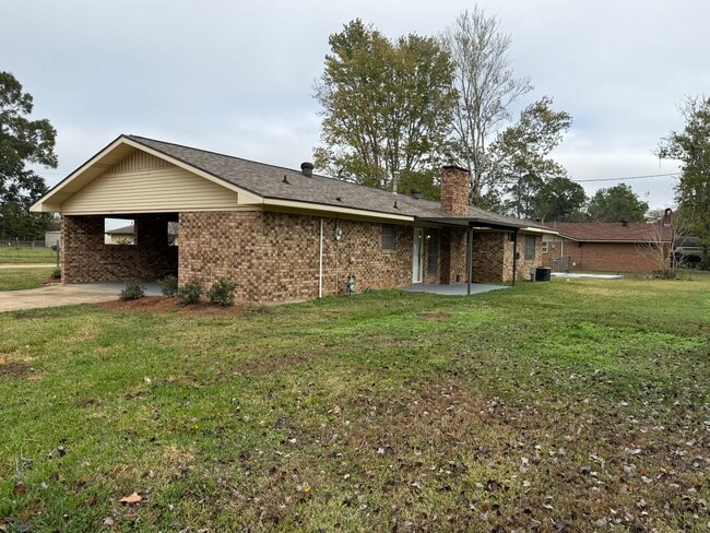 Building Photo - 914 Maureen St