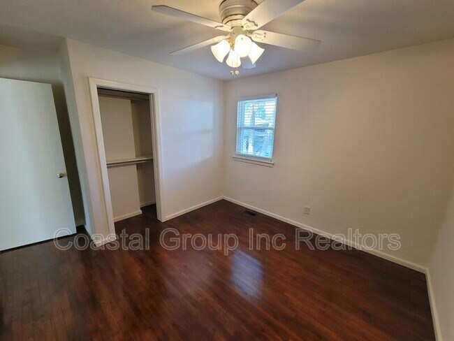 Building Photo - 2148 Ester Ct
