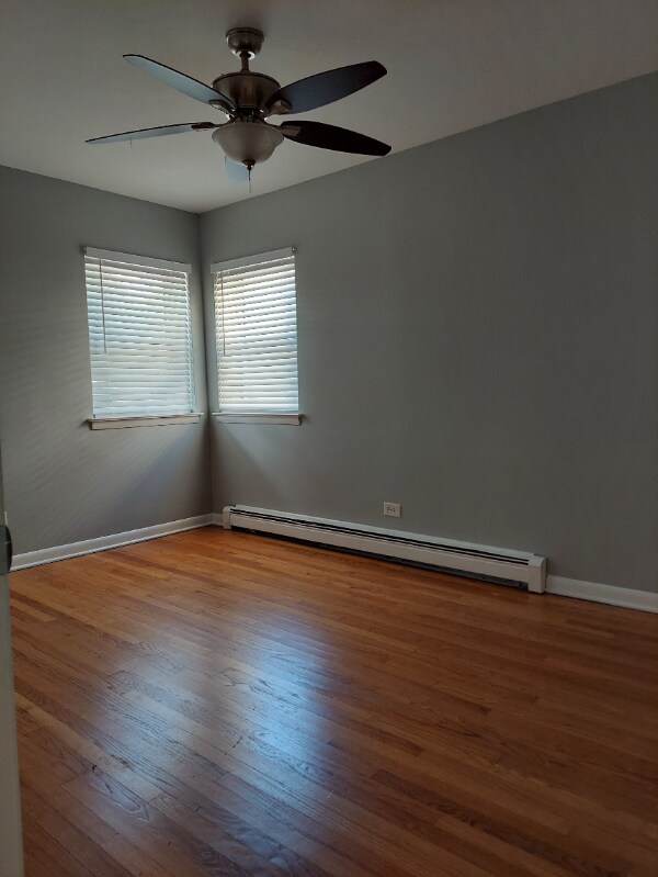 Building Photo - 320 Beach Ave