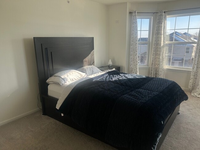 Building Photo - 2995 Henley Ln