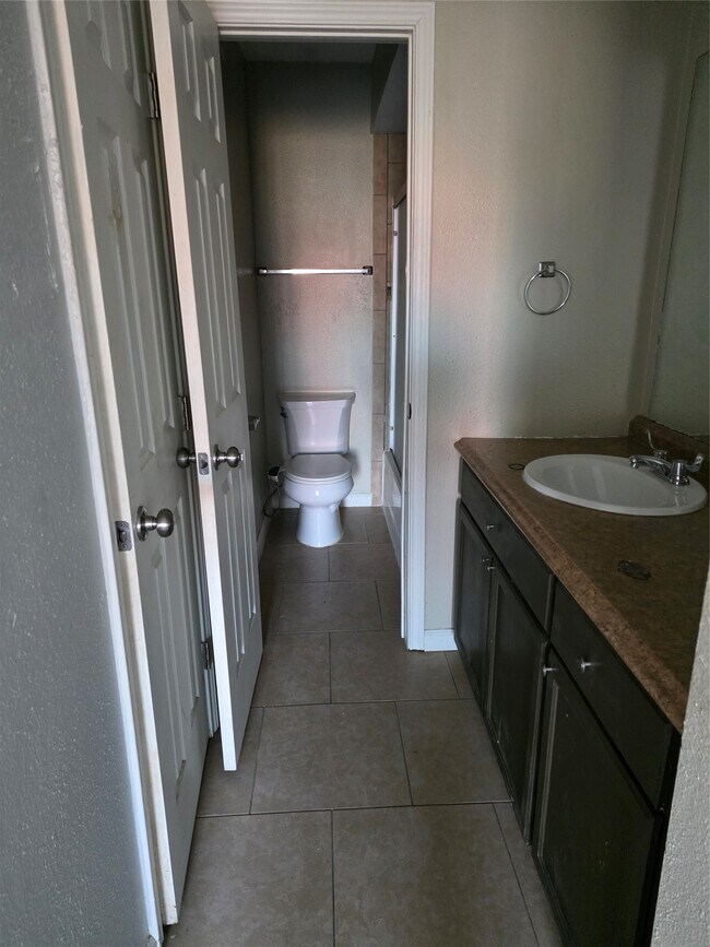 Building Photo - 12507 Ashford Meadow Dr