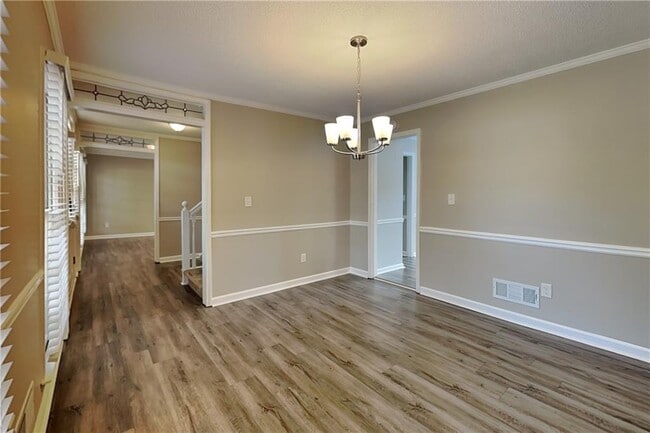 Building Photo - 4759 Shallow Ridge Rd NE