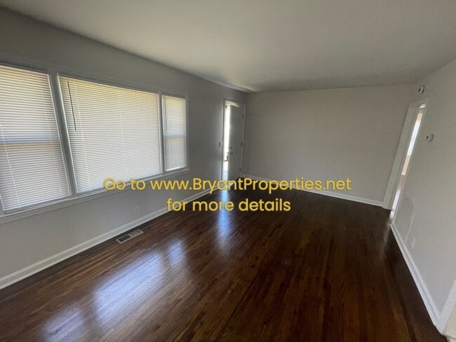 Building Photo - Nashville - Donelson Area  2 Bedroom 1-Bath