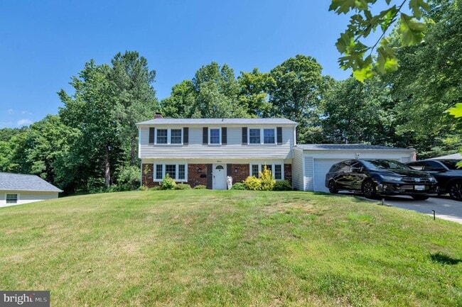 Building Photo - 8812 Churchfield Ln