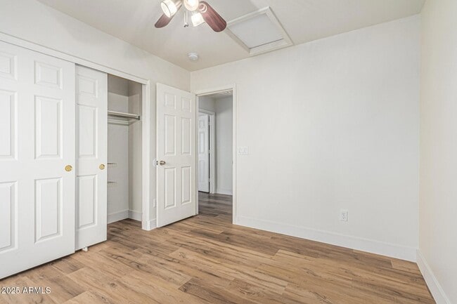 Building Photo - 602 W Canary Way