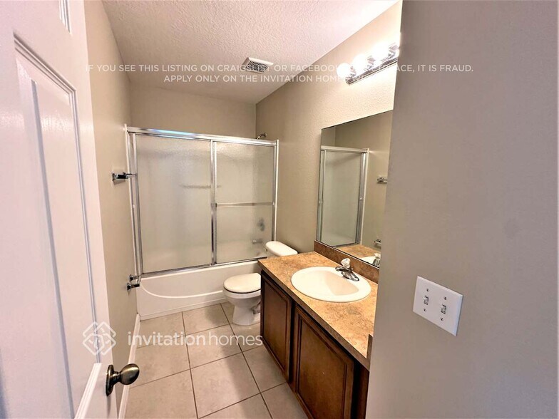 Building Photo - 15696 Galbi Dr