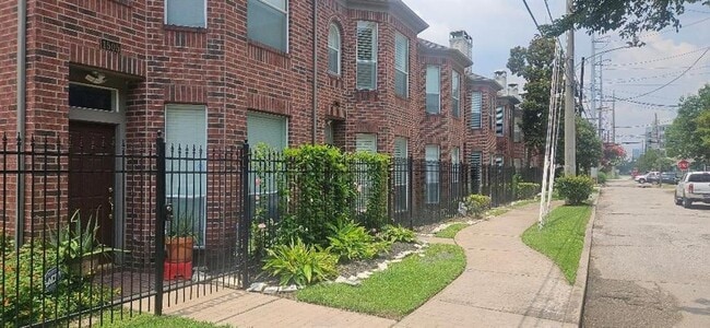 Primary Photo - 1507 Oneil St