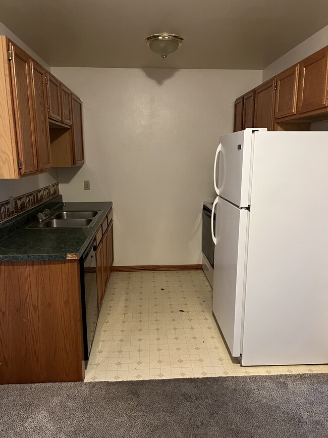 Building Photo - Summerset Apartments