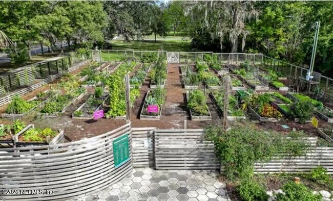 Building Photo - 2159 Riverside Ave