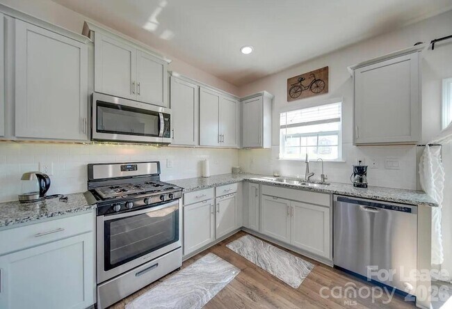 Building Photo - 9609 Margrave Dr