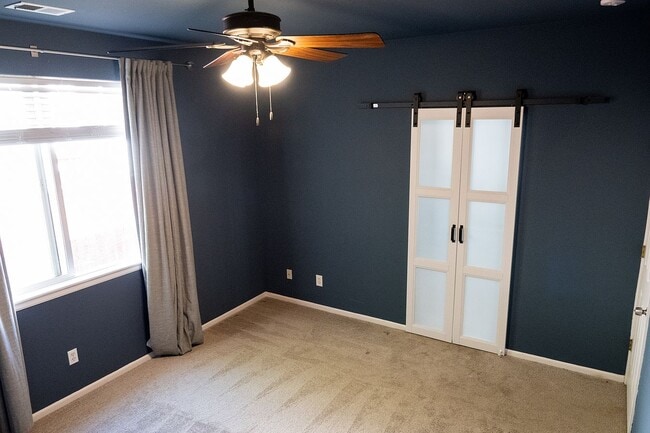 Building Photo - 462 Chambers Way