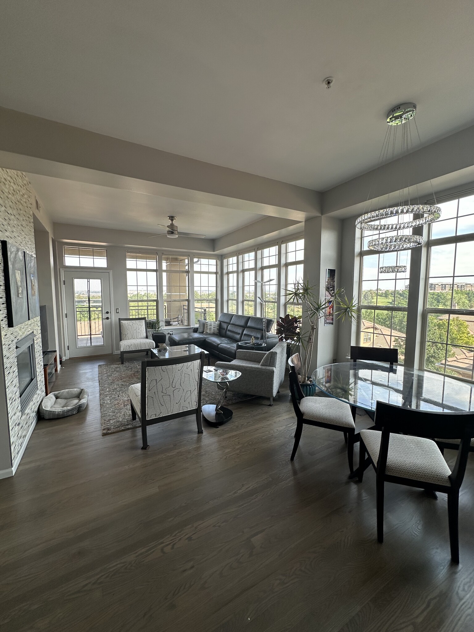 Building Photo - 7820 Inverness Blvd