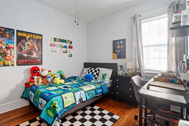 Building Photo - 1041 Stonewall Ln