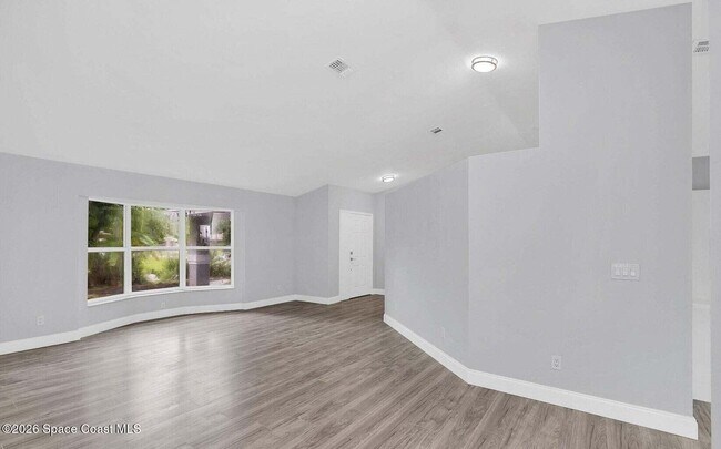 Building Photo - 614 Elmont St NW