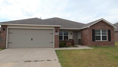 Building Photo - 5009 Hunter Blvd