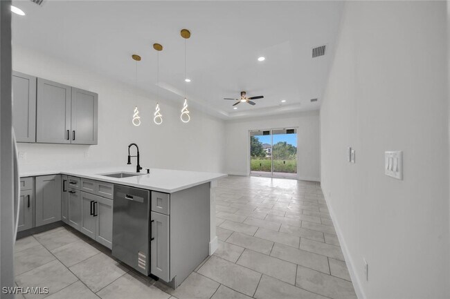 Building Photo - 4833-4835 Leonard Blvd S